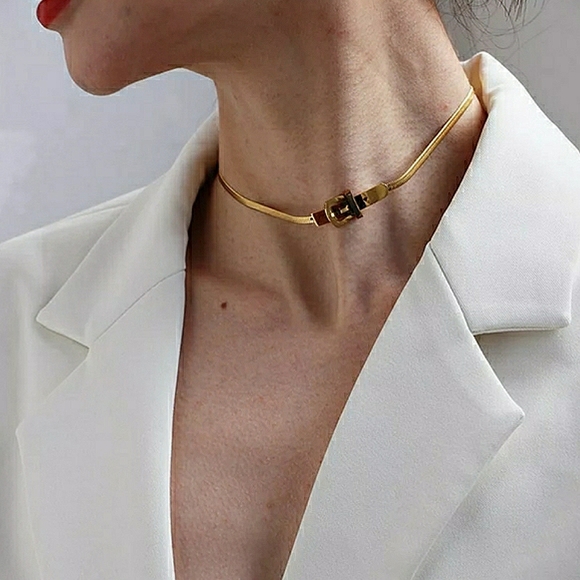 đź’‹FLAT CHAIN NECKLACE w/ BELT BUCKLE CLASP!!! - Picture 2 of 8